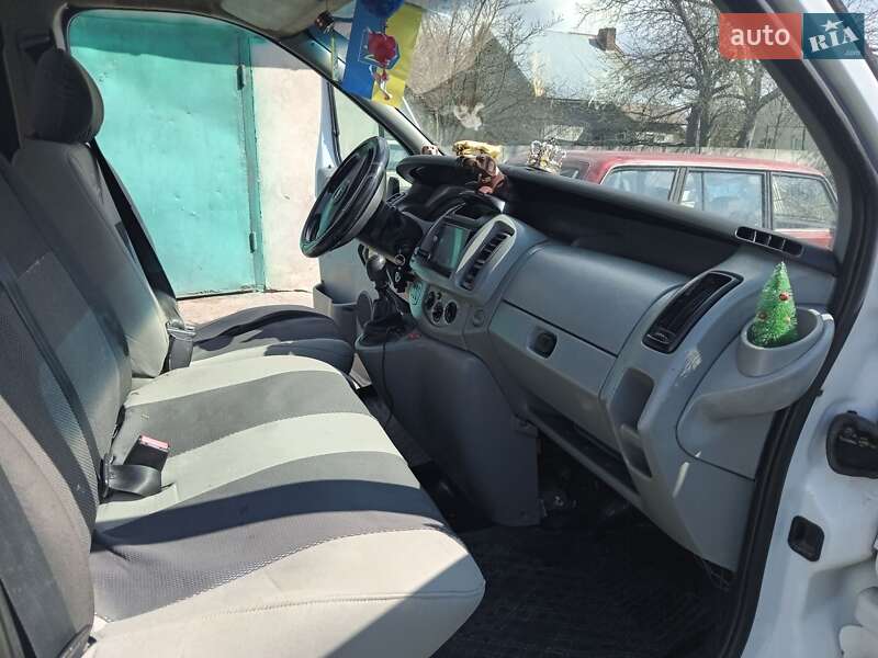 Мінівен Opel Vivaro 2003 в Буську