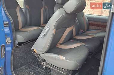 Минивэн Opel Vivaro 2004 в 