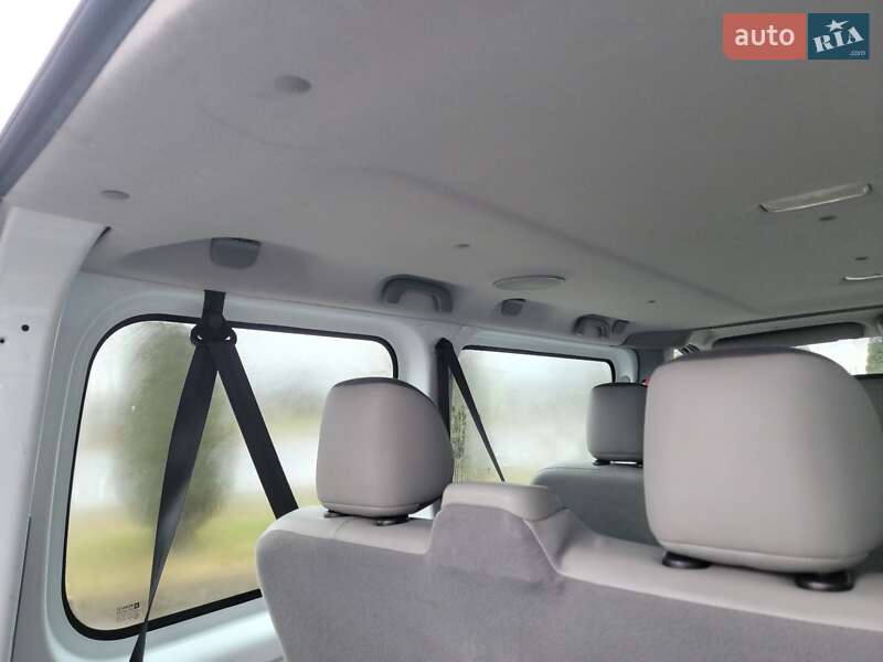 Минивэн Opel Vivaro 2014 в 