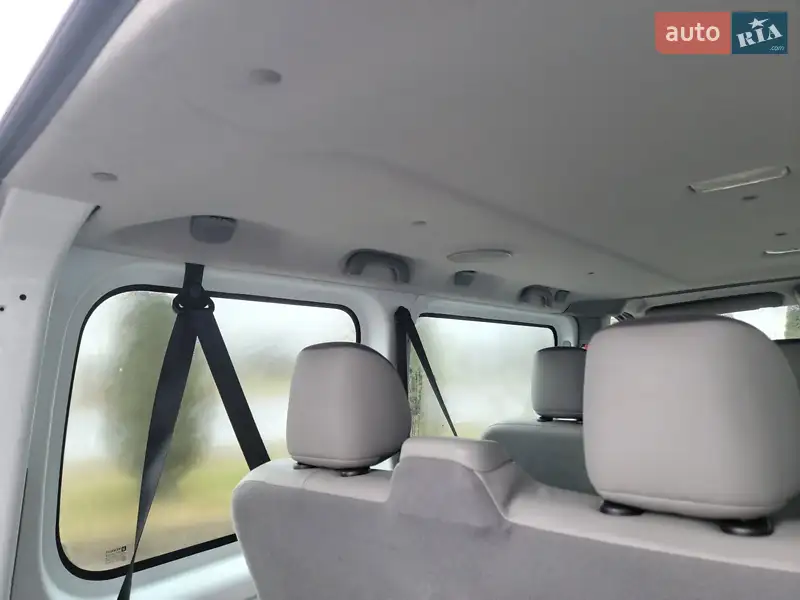 Минивэн Opel Vivaro 2014 в 
