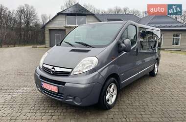 Минивэн Opel Vivaro 2013 в 