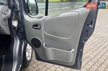 Минивэн Opel Vivaro 2013 в 
