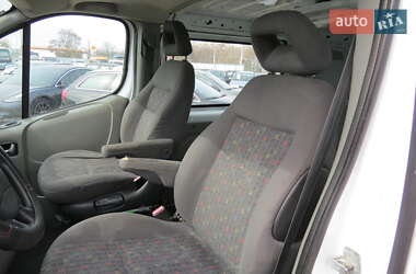 Минивэн Opel Vivaro 2012 в 