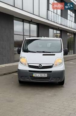 Минивэн Opel Vivaro 2008 в 