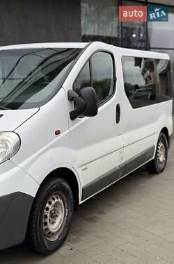 Минивэн Opel Vivaro 2008 в 