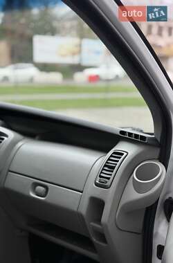 Минивэн Opel Vivaro 2008 в 