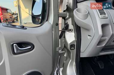 Минивэн Opel Vivaro 2013 в 