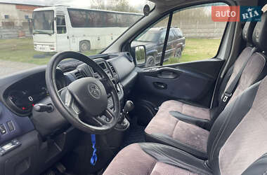 Минивэн Opel Vivaro 2015 в 