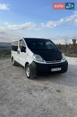 Минивэн Opel Vivaro 2005 в Изюме