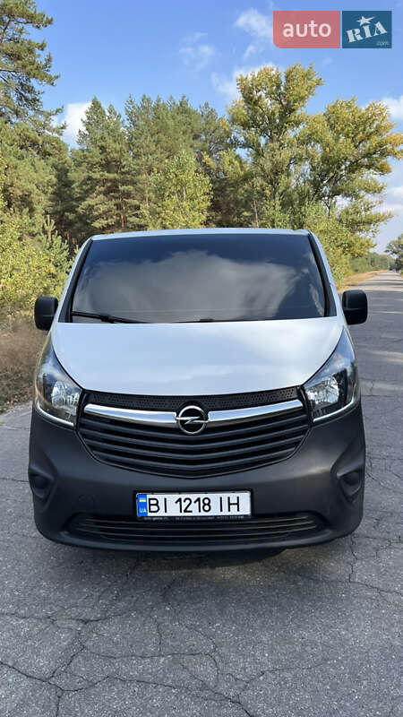 Минивэн Opel Vivaro 2019 в 