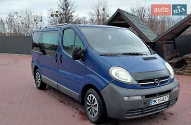 Минивэн Opel Vivaro 2003 в 