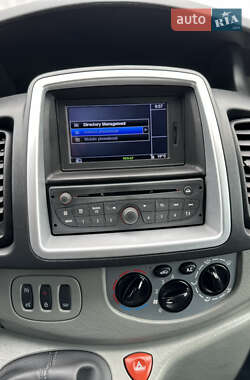 Минивэн Opel Vivaro 2013 в 