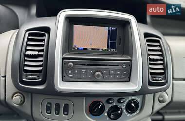 Минивэн Opel Vivaro 2013 в 