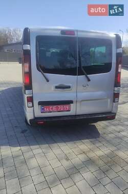 Минивэн Opel Vivaro 2015 в 