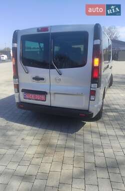 Минивэн Opel Vivaro 2015 в 