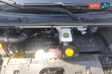 Минивэн Opel Vivaro 2015 в 