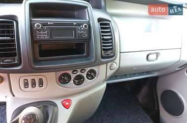 Вантажний фургон Opel Vivaro 2014 в 