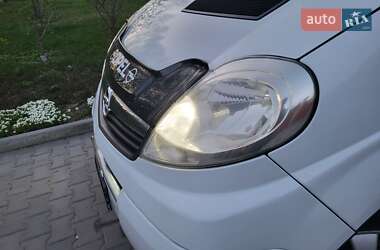 Минивэн Opel Vivaro 2007 в 