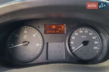 Минивэн Opel Vivaro 2011 в 