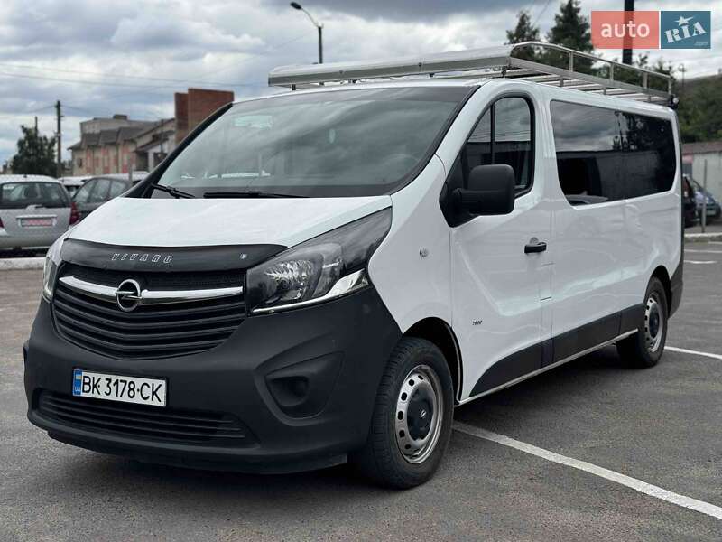 Opel Vivaro 2015