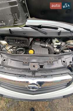 Мінівен Opel Vivaro 2014 в 