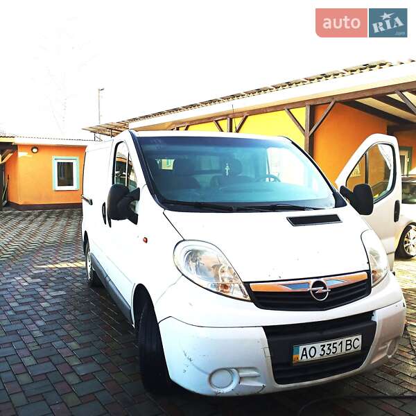 Грузовой фургон Opel Vivaro 2007 в 