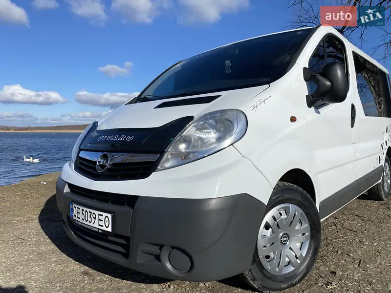 Минивэн Opel Vivaro 2014 в 