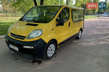 Минивэн Opel Vivaro 2004 в 