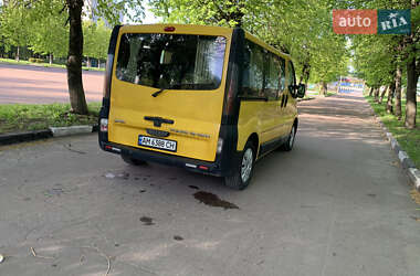 Минивэн Opel Vivaro 2004 в 