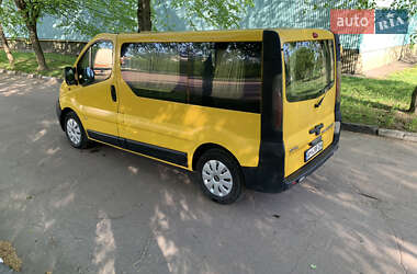 Минивэн Opel Vivaro 2004 в 