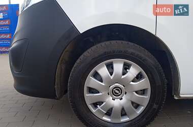 Грузовой фургон Opel Vivaro 2017 в 