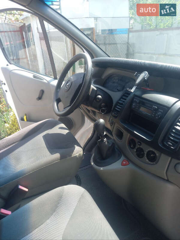 Вантажний фургон Opel Vivaro 2007 в Дніпрі