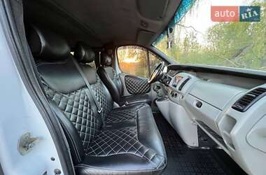 Минивэн Opel Vivaro 2003 в 