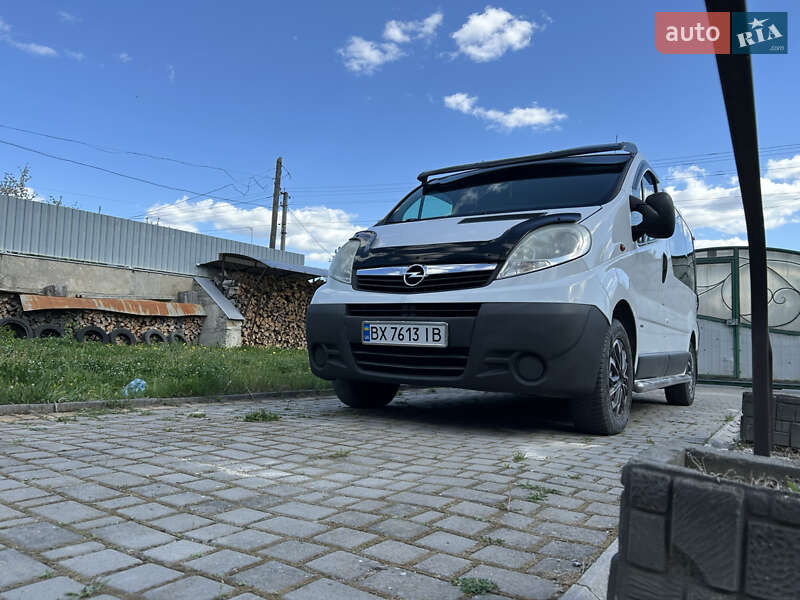 Минивэн Opel Vivaro 2006 в Городке