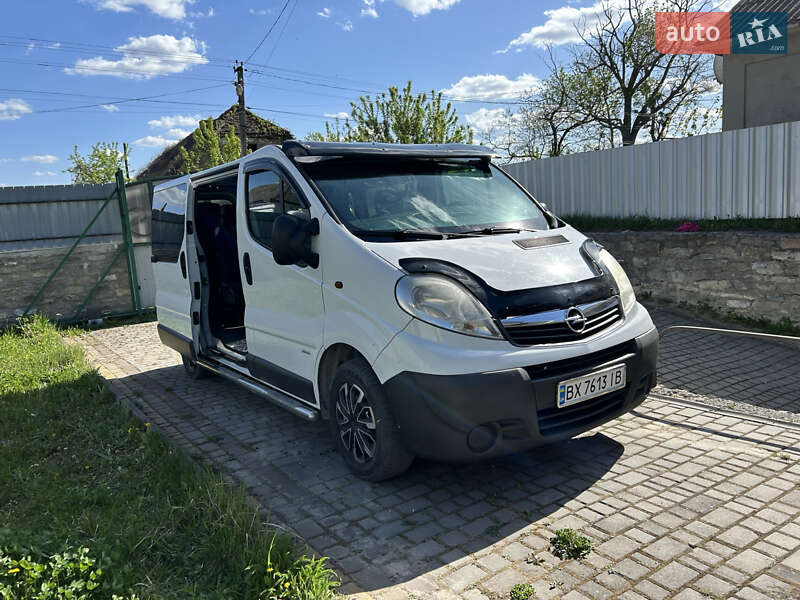 Минивэн Opel Vivaro 2006 в Городке