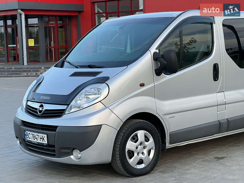 Минивэн Opel Vivaro 2012 в Здолбунове