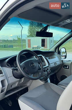 Мінівен Opel Vivaro 2012 в 