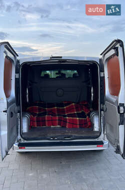 Мінівен Opel Vivaro 2012 в 