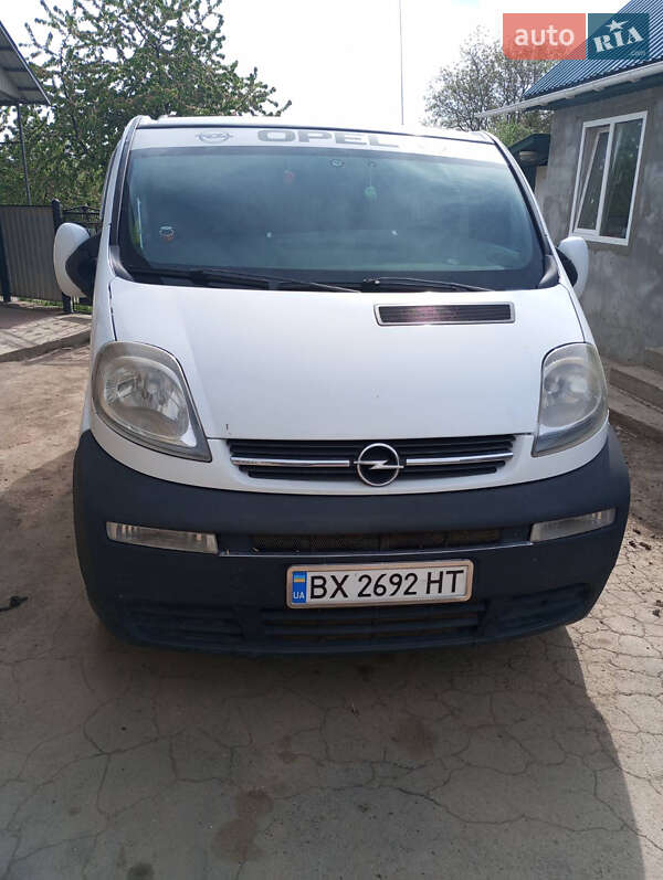 Минивэн Opel Vivaro 2003 в 