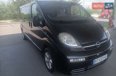 Минивэн Opel Vivaro 2005 в Ивано-Франковске