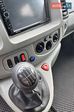 Минивэн Opel Vivaro 2005 в 