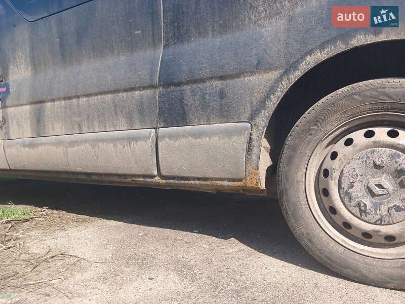 Минивэн Opel Vivaro 2004 в Сумах