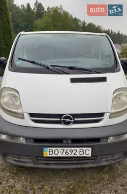 Минивэн Opel Vivaro 2003 в Бучаче