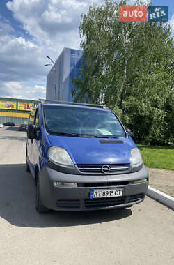 Вантажний фургон Opel Vivaro 2006 в Івано-Франківську