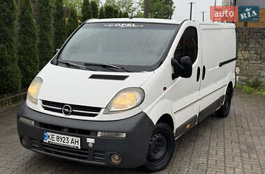 Грузовой фургон Opel Vivaro 2004 в 
