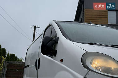 Грузовой фургон Opel Vivaro 2004 в 