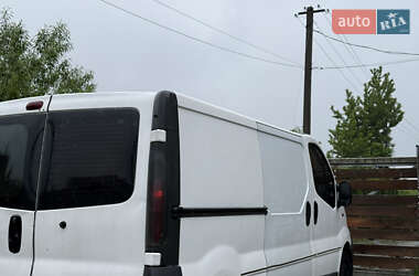 Грузовой фургон Opel Vivaro 2004 в 