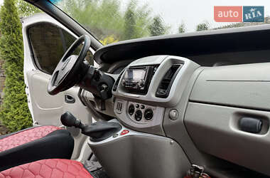 Грузовой фургон Opel Vivaro 2004 в 