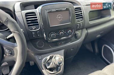 Мінівен Opel Vivaro 2015 в 