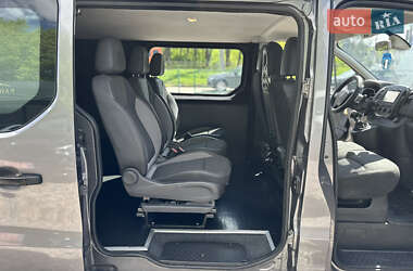 Мінівен Opel Vivaro 2015 в 
